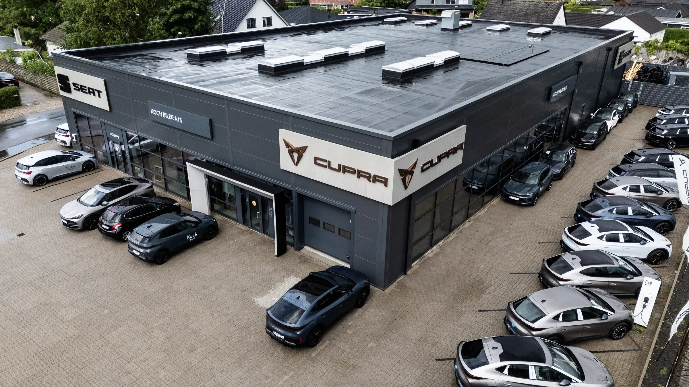 Koch Biler: åbning af nyt cupra-showroom — fotograferet af Lasse Blom Nielsen